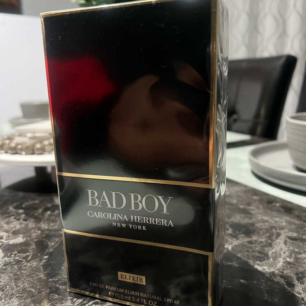 Carolina Herrera Bad Boy Elixir Eau de Parfum - Black and Gold Brand New.